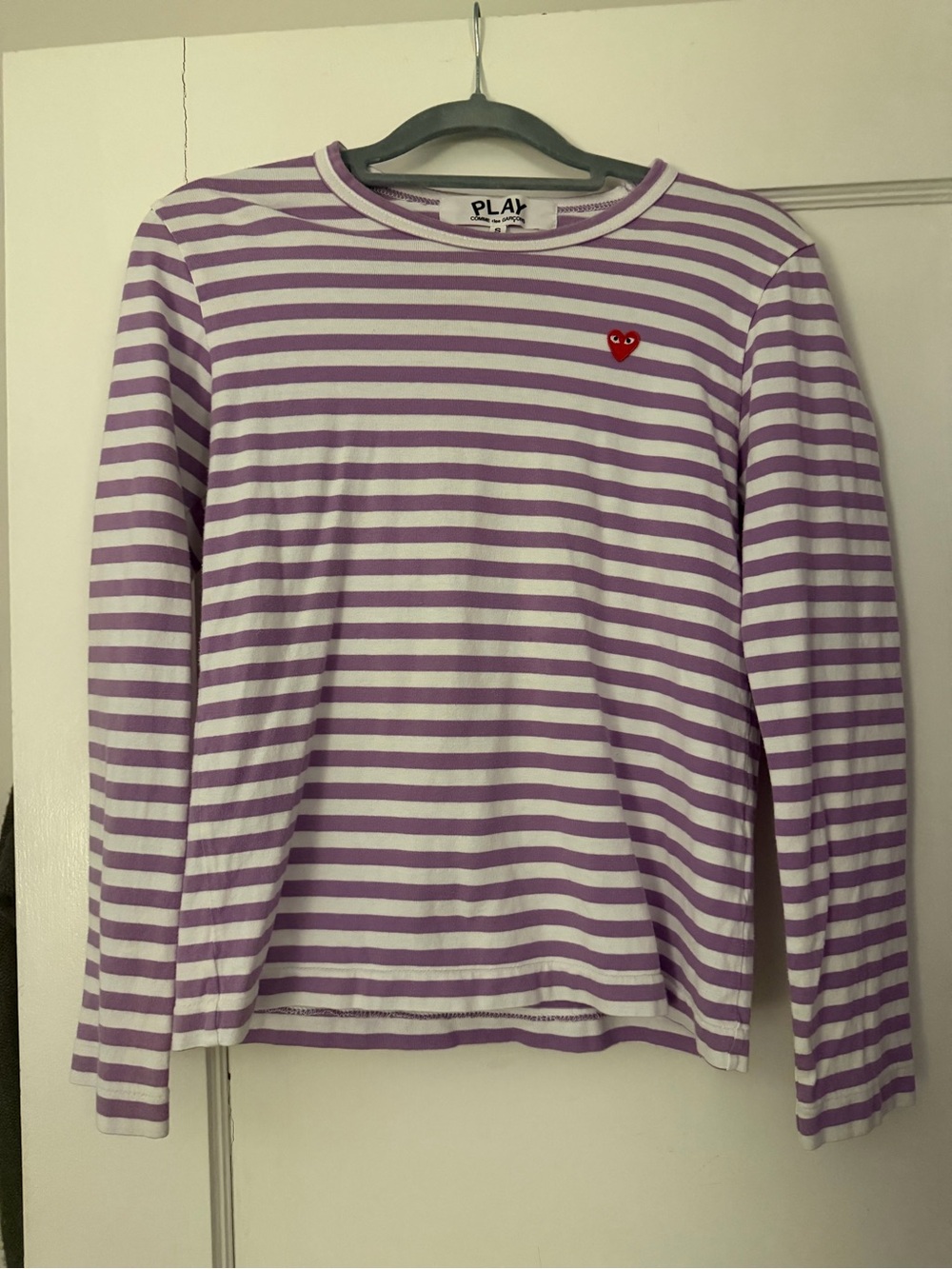 Comme des Garcons PLAY Purple & White Striped Long-Sleeve Kids Tee